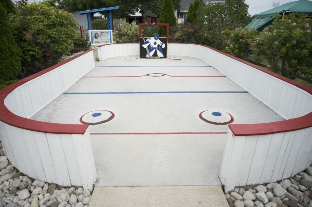 Vic Hadfield hockey-themed mini-golf course