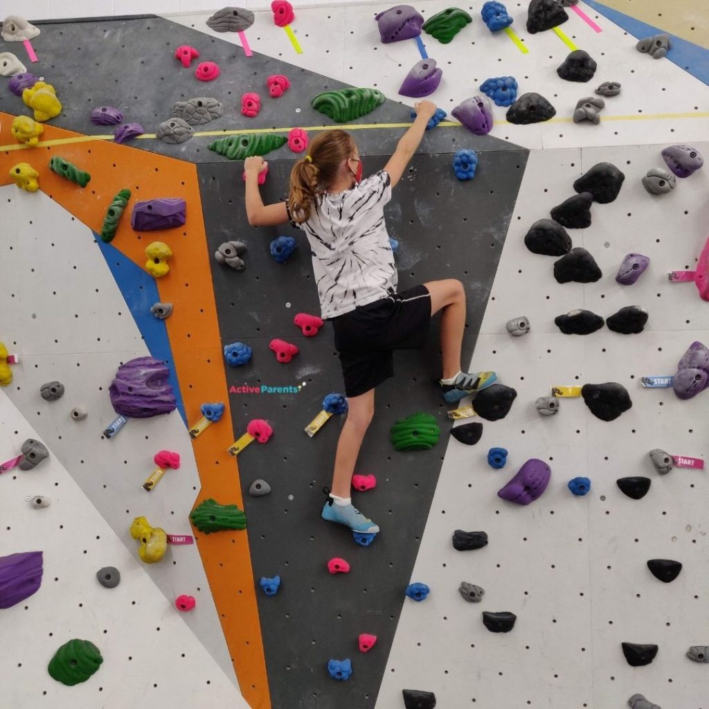 Kids Bouldering in Mississauga