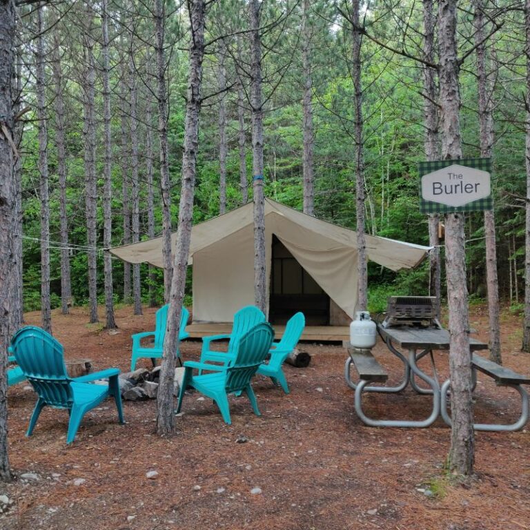 Glamping at Four Corners Algonquin