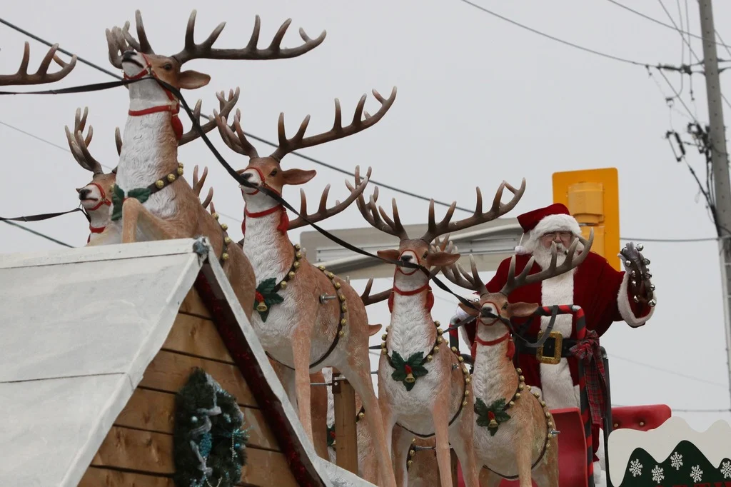 Scene from the Milton Santa Claus Parade