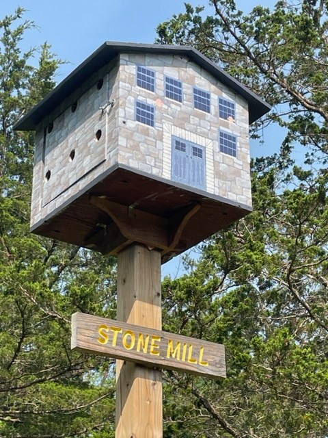 birdhouse city located in Prince Edward County